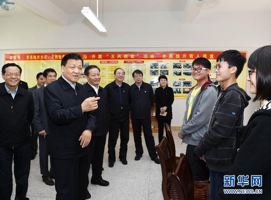 4��11����13�գ��й��������ξֳ�ί��������Ǵ��������ɽ�ڹ������С�����4��12�գ�����ɽ�����ָ��е���ѧУ��������ʱ��ѧ�����н�̸���»������ �İ��� ��