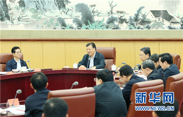 ����10��12�գ��й��������ξֳ�ί�����뵳��Ⱥ��·�߽���ʵ����쵼С���鳤����ɽ�ڱ��������ٿ����뵳��Ⱥ��·�߽���ʵ����쵼С����飬������ѧϰ�᳹ϰ��ƽ������ڵ���Ⱥ��·�߽���ʵ����ܽ����ϵ���Ҫ������������о������»������ Ҧ��ΰ ��